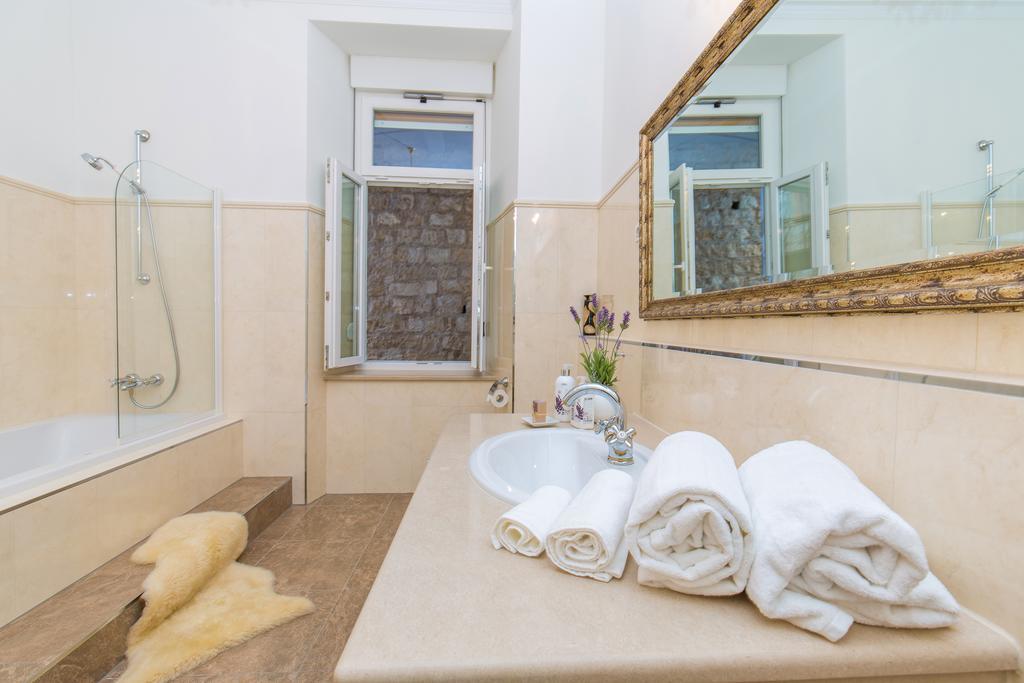 Luxury Seafront Apartment Banje Dubrovnik Luaran gambar